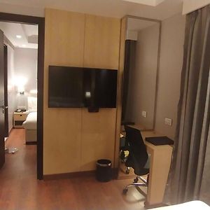 Suite à 2 Chambres à Coucher